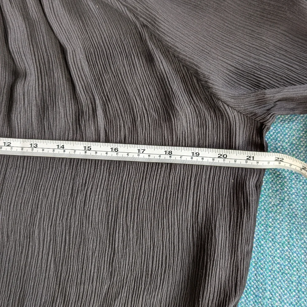 Eli shirred Brochu Walker silk pullover blouse S
